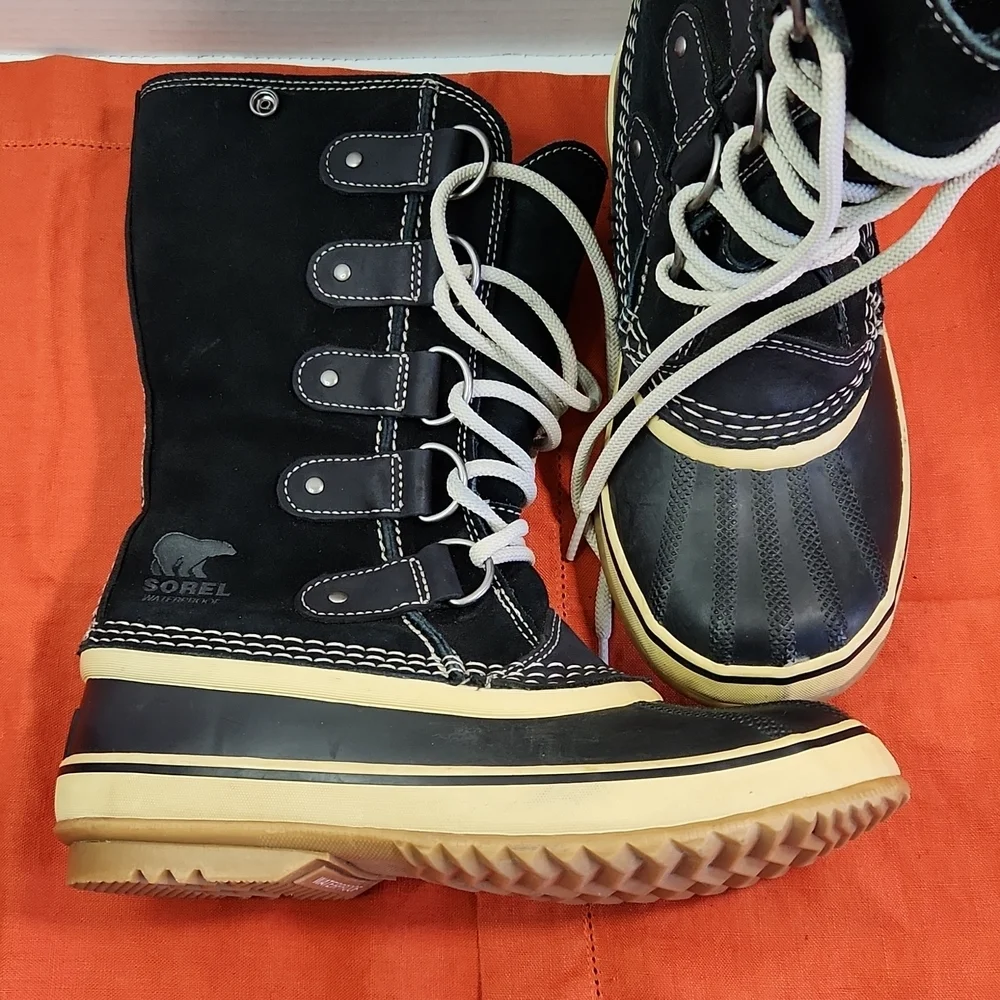 SOREL Joan of Arctic Black Suede Waterproof Winter Boot with Bootliner (6) - Picture 4 of 13